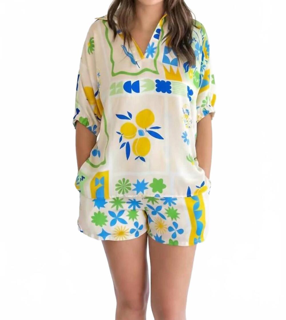 NEW ADRIENNE tanner pull-on shorts in beige/multi